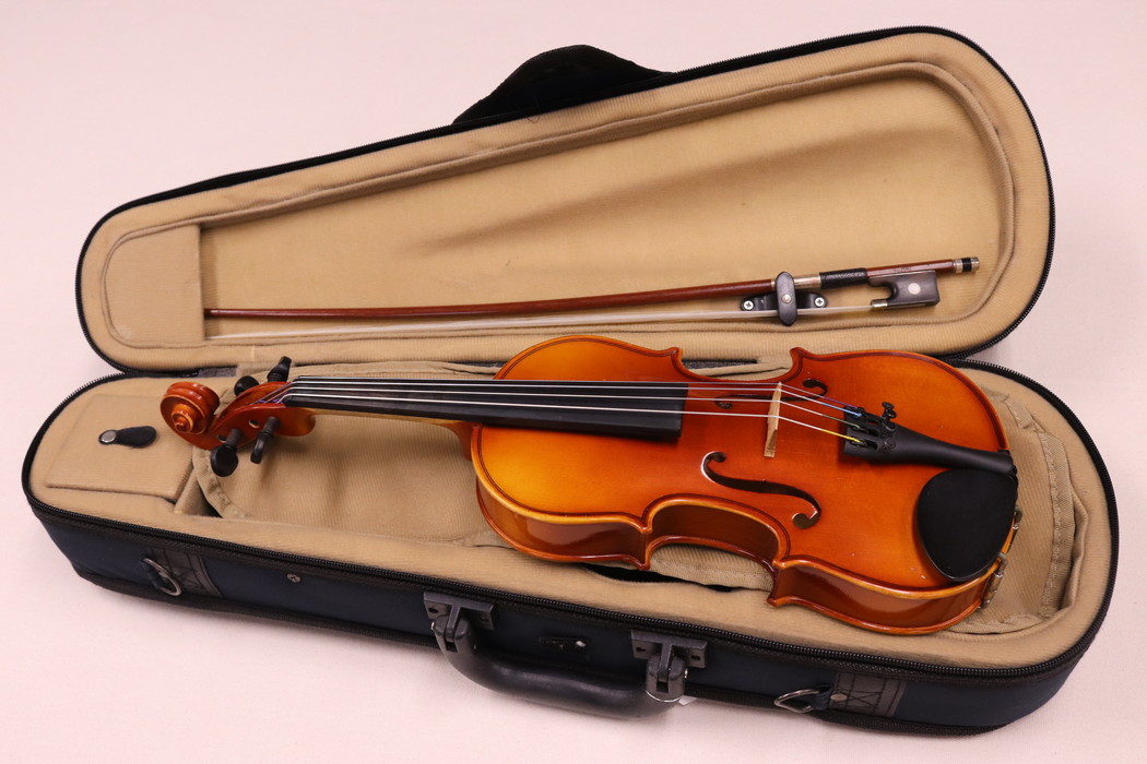 【驚きの値段】 値下げSUZUKI バイオリン 230 分数1 8サイズ tapntile.com